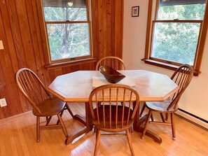 Dining - Neaptide: Secluded & Spacious Home in Jackson Dunes (Ocracoke)