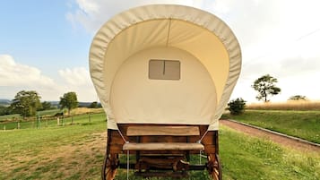 Familie tent | Individueel gedecoreerd, individueel gemeubileerd, gratis wifi