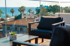 セーフティボックス (室内)、防音設備、アイロン / アイロン台、WiFi (無料)