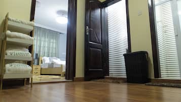 Regadera, regadera tipo lluvia, amenidades de baño gratuitas