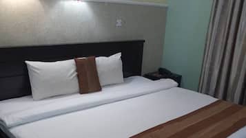 Luxury Room | 1 bedroom, in-room safe, free WiFi