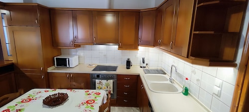 Theofania's Marble House Meteora 