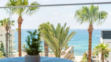 Studio With Sea View | Premium bedding, minibar, in-room safe, soundproofing