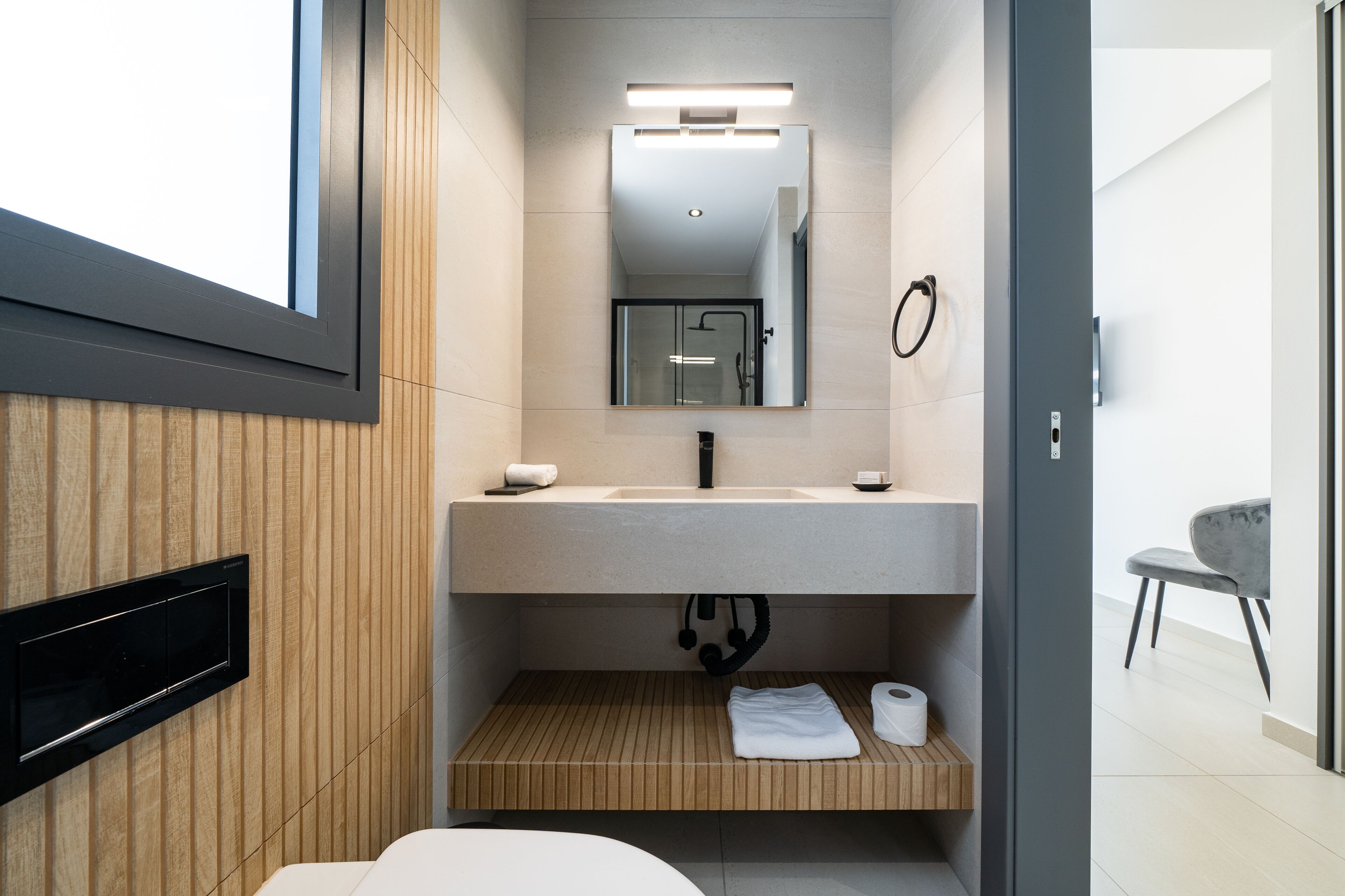 Photo - Waterside Sea View Apartments