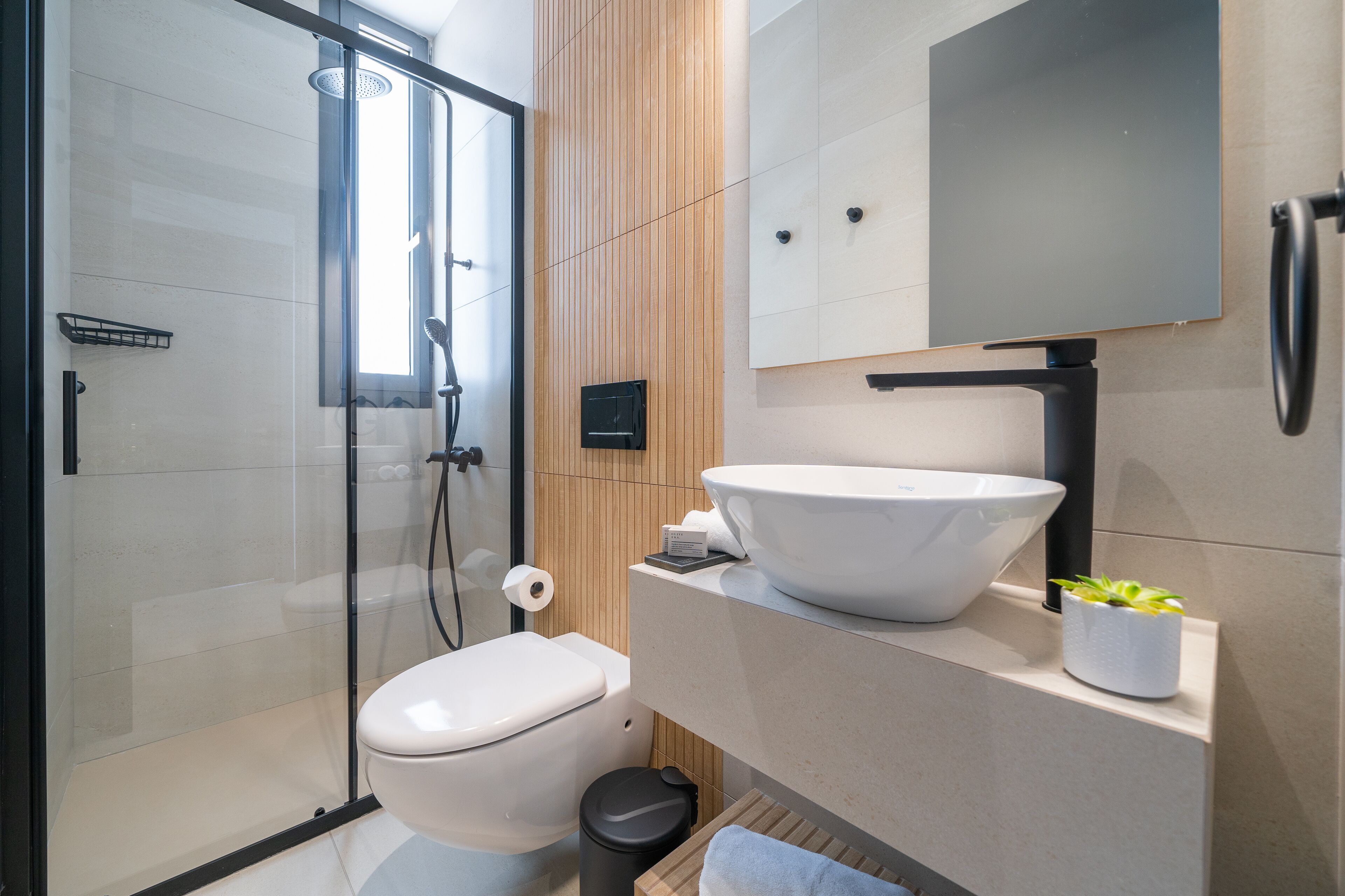 Photo - Waterside Sea View Apartments