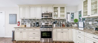 WE1-Amazing, Cozy and More!