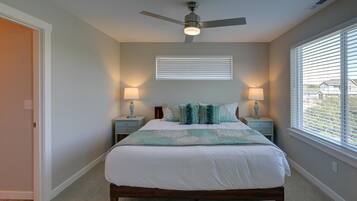 3 bedrooms, internet, bed sheets