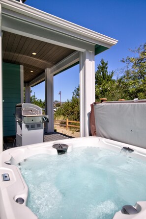 Terrace/patio - Vitamin Sea - Oyhut Bay Seaside Village (Ocean Shores)