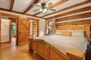 4 bedrooms, WiFi, bed sheets - Charming Mountain Home in Banner Elk (Banner Elk)