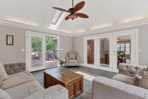 Televisio, työhuone