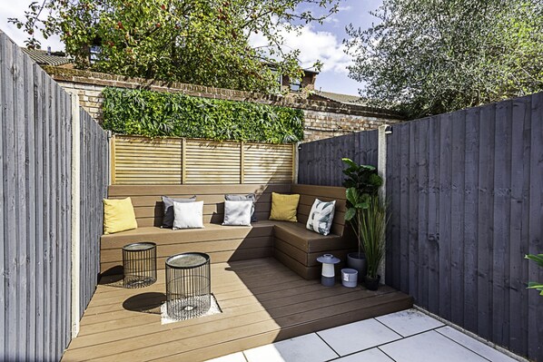 Basic Apartment, 2 Double Beds | Exterior - Cozy 2 Bed Apartment in Chiswick (London)