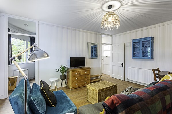 Living area - Stylish Highgate Haven Apartment (London)
