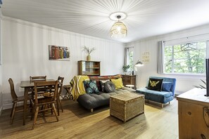 Apartamento básico, 1 cama doble con sofá cama | Interior