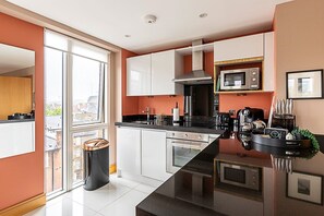 Apartment | Private kitchen - Convenient Euston London Apartment (London)