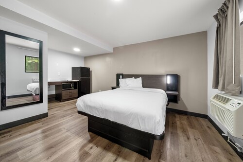 Southern Suites Carrollton