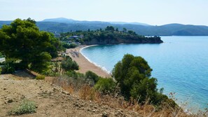 Beach nearby, sun loungers - Aurelia Home offers you comfort and charm close to the beach (Finikounda)