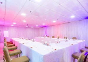 Banquet hall - Royal Birds Hotel & Towers (Akure)