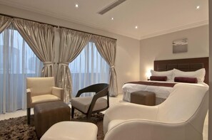 Luxury Room | 1 bedroom, free WiFi - Royal Birds Hotel & Towers (Akure)