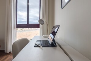 Interior - Luxury Workfriendly Home - Far Ocean Views (Santa Lucía de Tirajana)