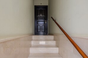 Interior - Luxury Workfriendly Home - Far Ocean Views (Santa Lucía de Tirajana)