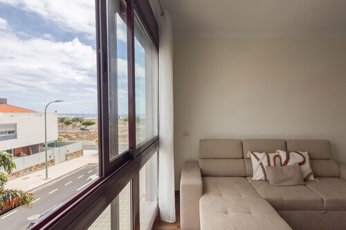 Luxury Workfriendly Home - Far Ocean Views