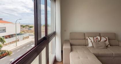 Luxury Workfriendly Home - Far Ocean Views