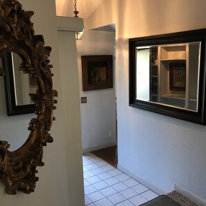 Interior - Private community Home, near to Beach and steps to pvt. community pool! (Carpinteria)