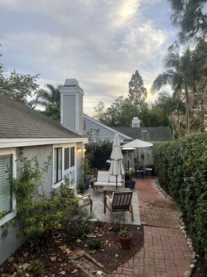Terrace/patio - Private community Home, near to Beach and steps to pvt. community pool! (Carpinteria)