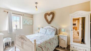 2 quartos, Wi-Fi de cortesia, roupa de cama