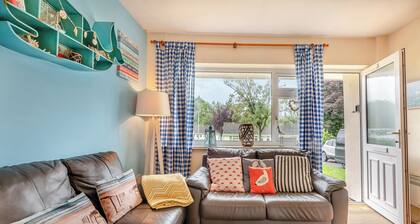 Lovely bungalow in Cilau Aeron perfect for a romantic break away or family fun.