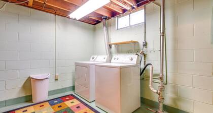 Pet-friendly Waterloo Abode w/ Deck!