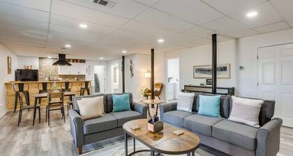 Alabama Retreat w/ Private Pond, Deck & Pool Table