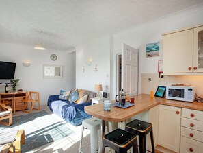 Living area - 3 bedroom accommodation in Hope Cove, near Kingsbridge (Hope Cove, near Kingsbridge)
