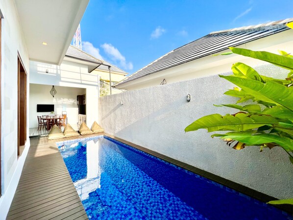 Outdoor pool - Arjuna Villa Apartico (Kutuh)