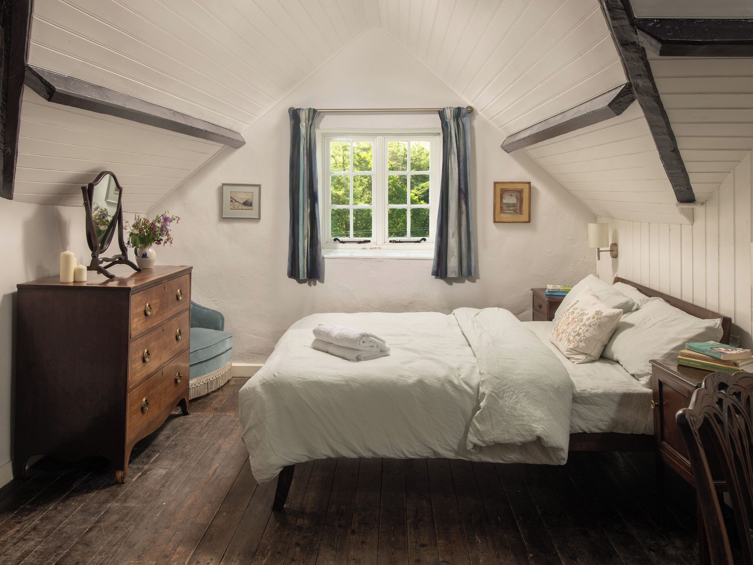 4 bedrooms, free WiFi, bed sheets