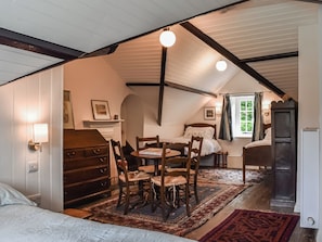 4 chambres, Wi-Fi gratuit, draps fournis