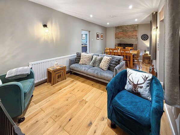 Unclassified image, 1 of 24, button