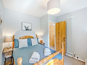 3 bedrooms, free WiFi, bed sheets - 3 bedroom accommodation in Coleford (Coleford)