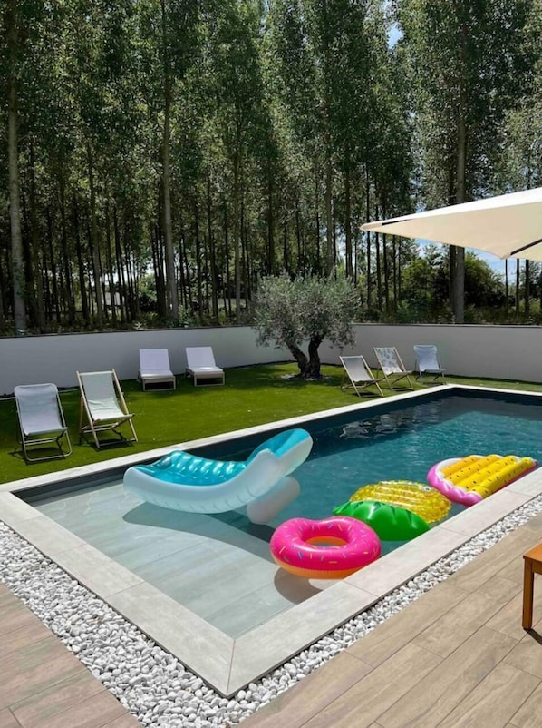 Outdoor pool, a heated pool