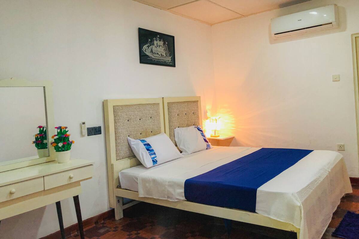 Basic Double Room | Bed sheets