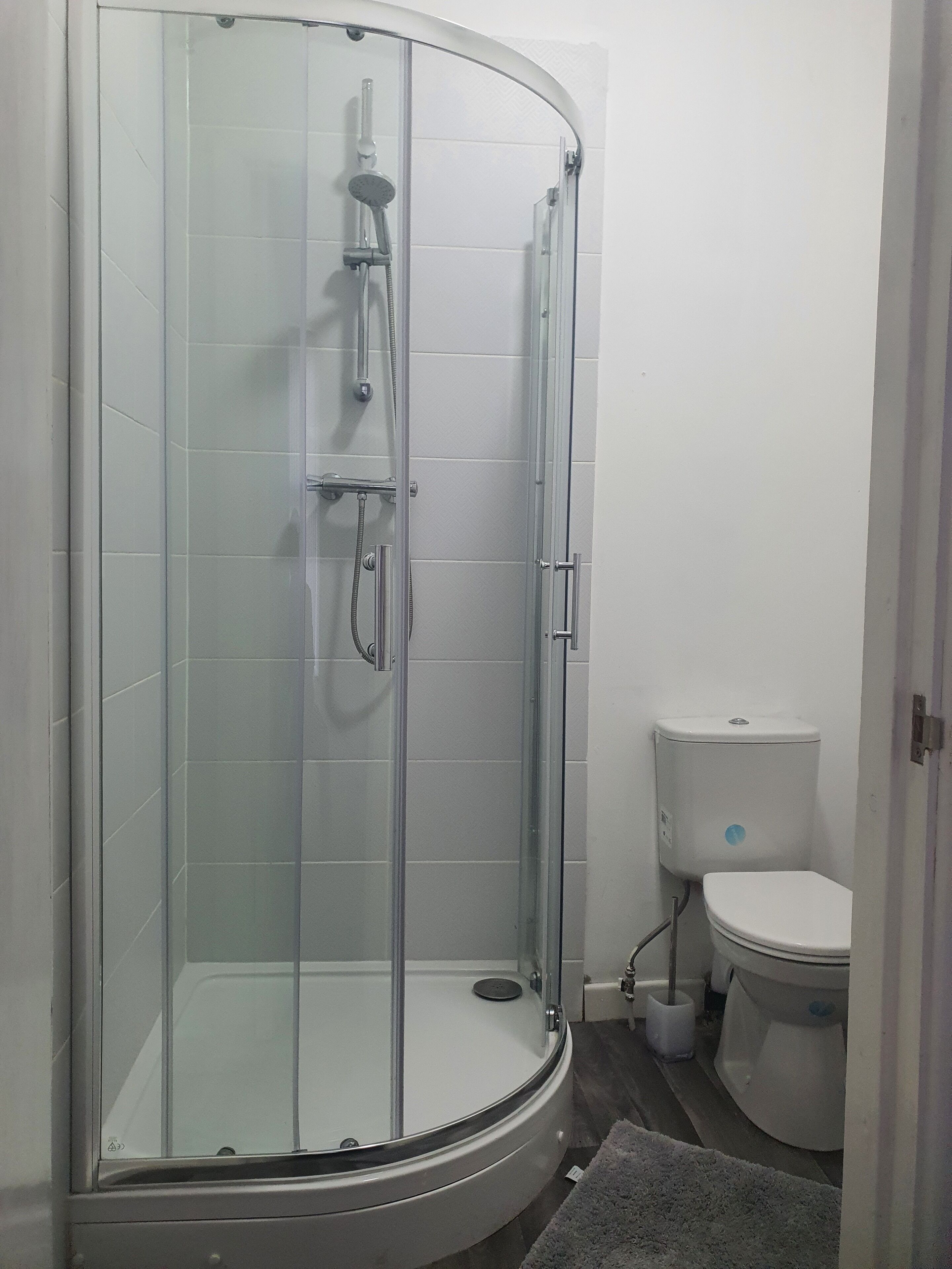 Standard Room | Bathroom