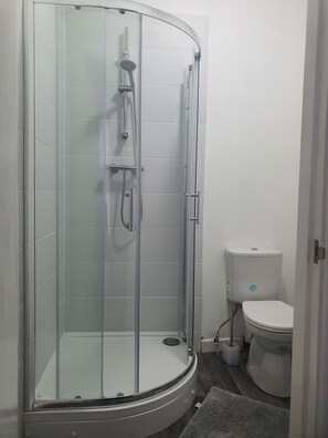 Standard Room | Bathroom - Blackwood Residence (Accrington)