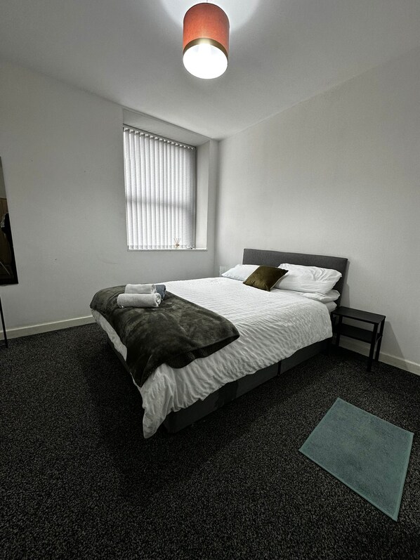 Standard Room | Soundproofing, iron/ironing board, free WiFi