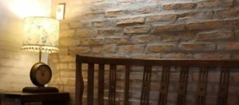 Rancho Sobre el Río Paraguay con Sendero, Jayaks