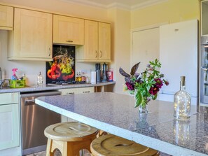 Geschirrspüler, Hochstuhl