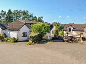 Outdoor dining - Millstream - UK45183 (Newcastleton)