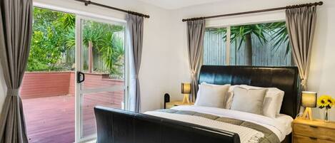 2 chambres, fer et planche à repasser, Wi-Fi gratuit, draps fournis