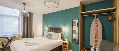 Studio Deluxe - eget badrum (King) | Sängtillbehör av högsta kvalitet och mörkläggningsgardiner