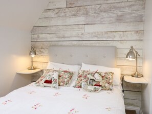 3 habitaciones, decoración personalizada y muebles diferentes 