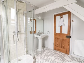 Shower - Heron House (Llandeilo)
